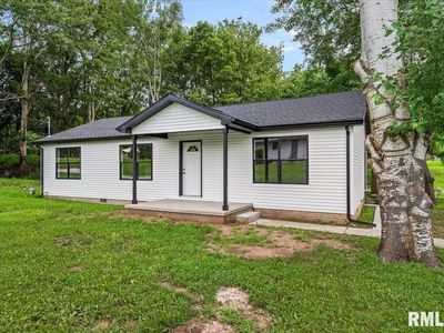 219 N Cook St, Edinburg, IL, 62531