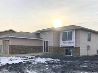 512 E 13th St, Storm Lake, IA 50588