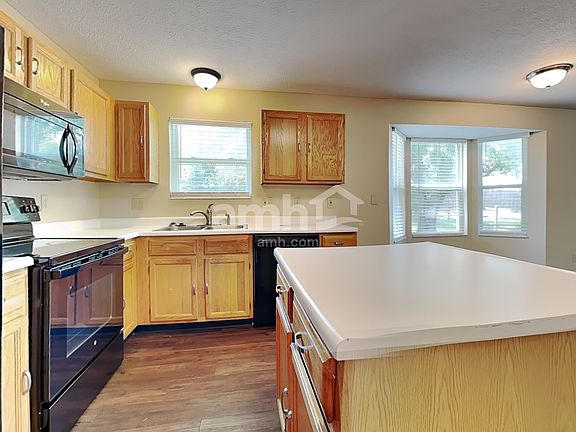 3rd image of 4857 Rialto Ridge Dr