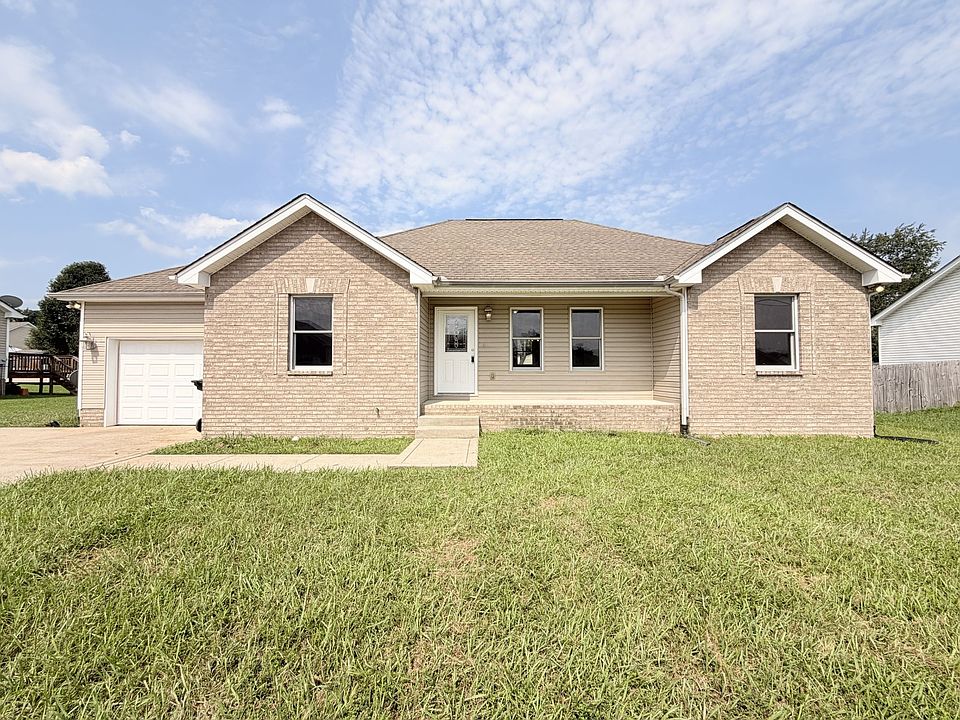 1st image of 326 Gallop Ln