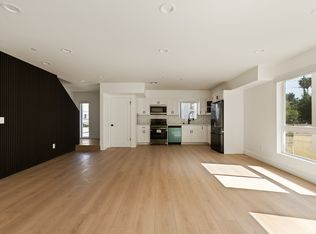 (Undisclosed Address), Los Angeles, CA 90039