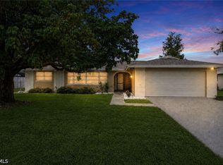 1674 Long Meadow Rd, Fort Myers, FL 33919