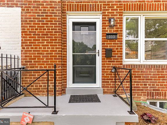 3rd image of 333 Oglethorpe St NE