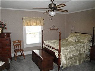 3rd image of 1816 Cedar Spgs S