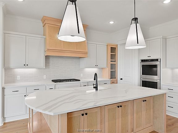 3rd image of 4273 Padova Cir