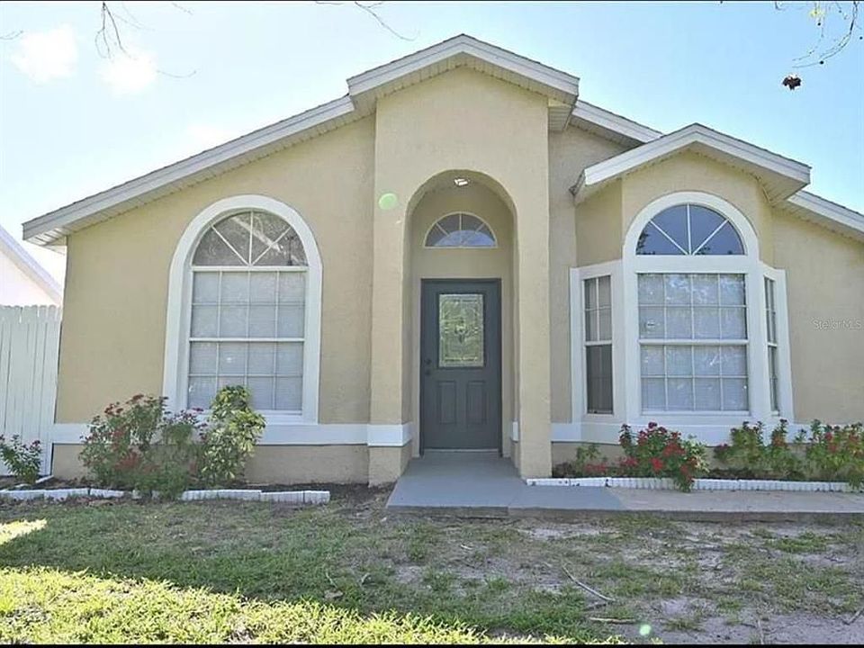 1st image of 2428 Harbor Town Dr