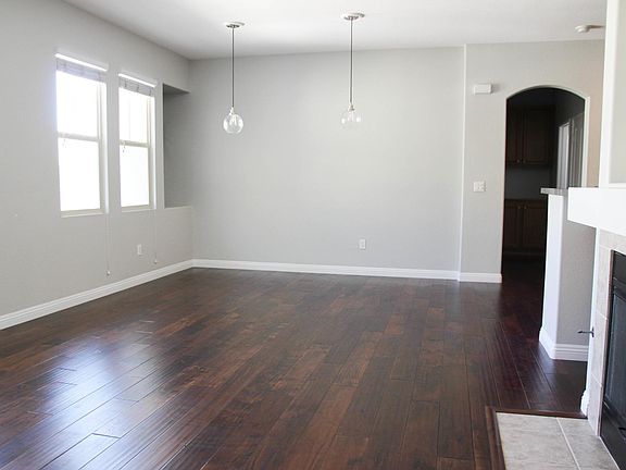 living room/dining room
