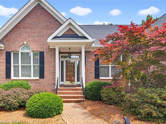 5th image of 4733 Barrington Place Ct