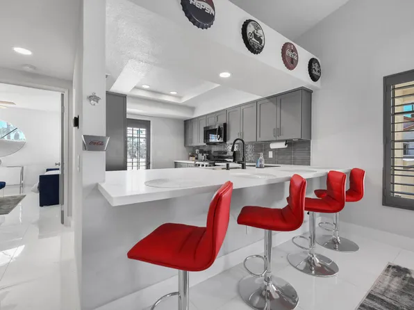 149 E Desert Falls Dr, Palm Desert, CA 92211