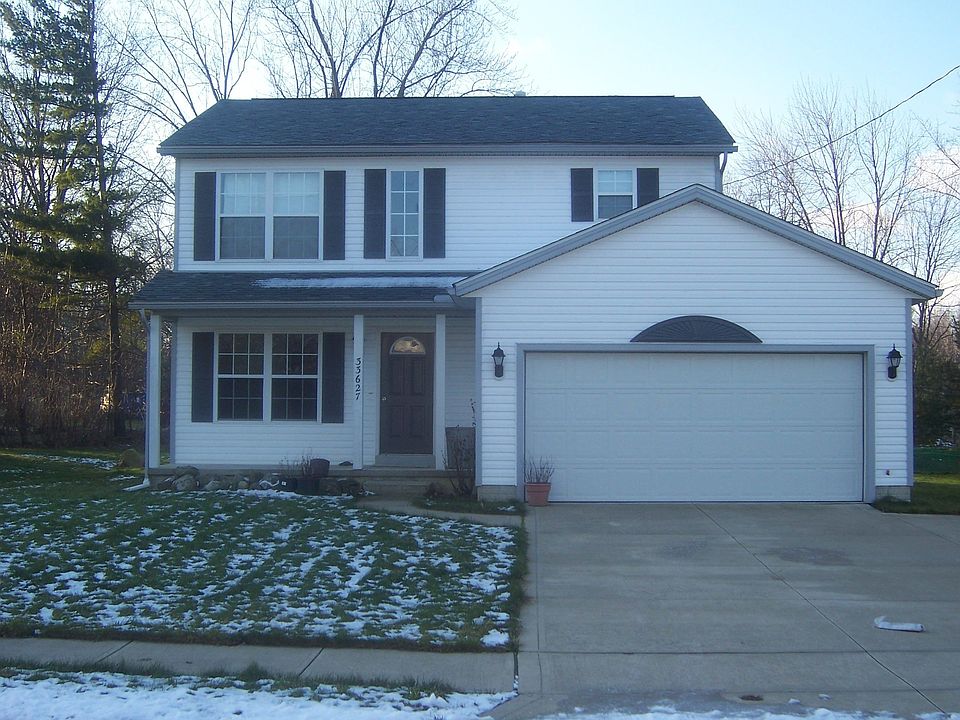 Beautiful 3/4 bedroom colonial home