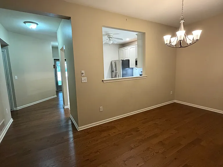 1921 Limestone Dr — Photo 5