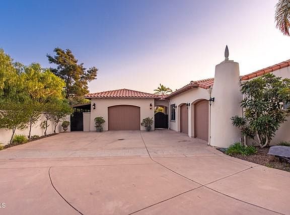5th image of 490 Sereno Pl