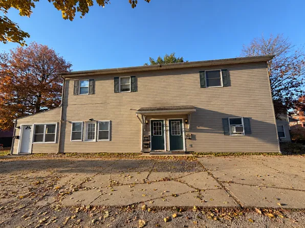 nbr318.5, 318 1/2 N Broad St #C, Grove City, PA 16127