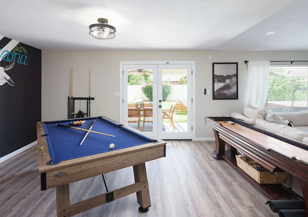 4 bed, 1820 sqft, $4,920 — Photo 3