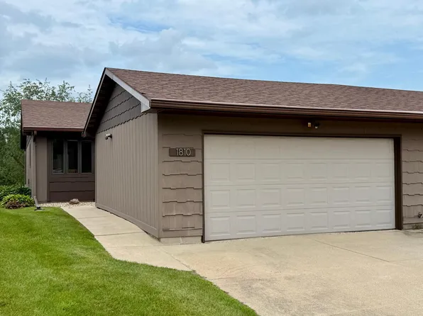 1810 Lakewood Ave, Albert Lea, MN 56007