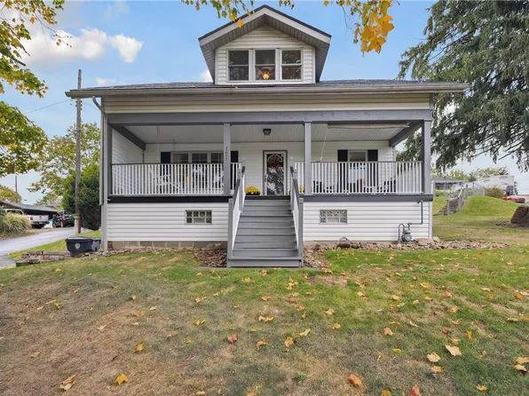 121 Kearns St, Imperial, PA 15126