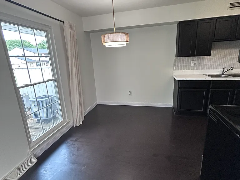 6553 Engle Rd — Photo 9