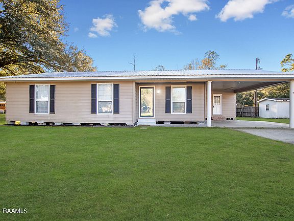 3rd image of 111 Finola Dr