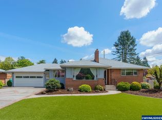 916 NE 107th Pl, Portland, OR 97220