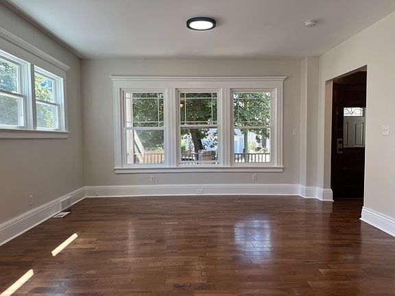 2nd image of 15 Linwood Ter #1