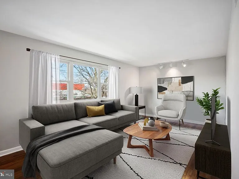 6243 Wilson Blvd #301 — Photo 11