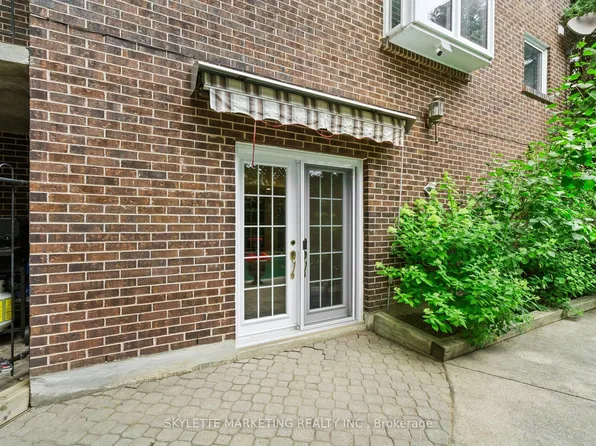 17 Sabrina Ct #Basement, Richmond Hill, ON L4C 5P8