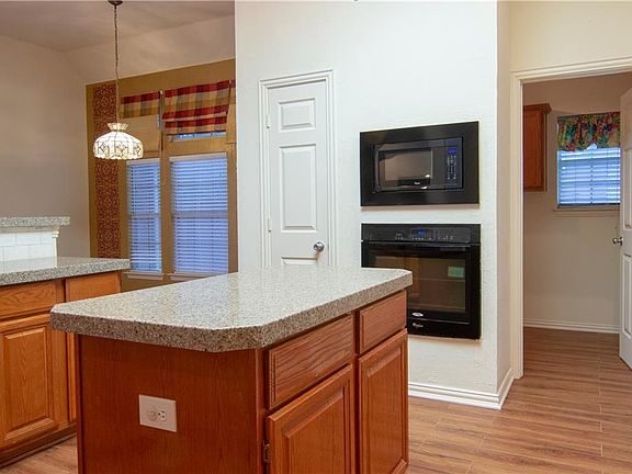 5th image of 9736 Windy Hollow Dr