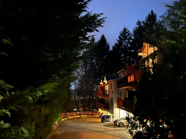 16425 NE 91st St APT 9, Redmond, WA 98052