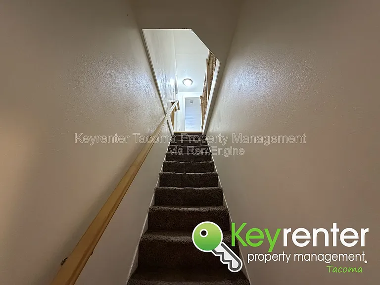 3620 E South St — Photo 11