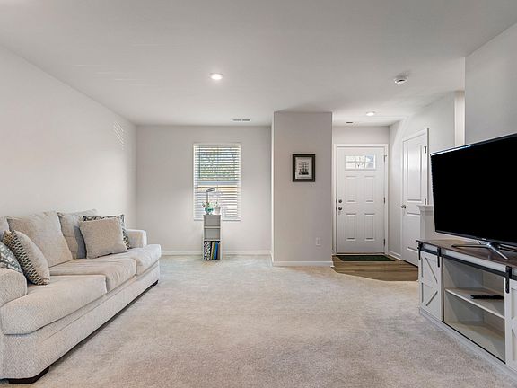 3rd image of 325 Cinerea Way