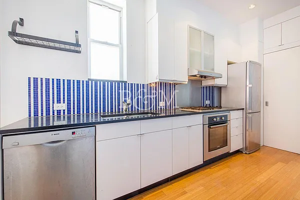 Rented by Brick&Mortar | media 18