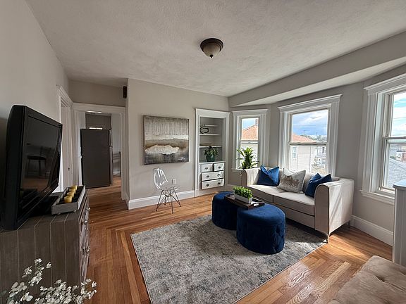 2nd image of 112 College Ave #2