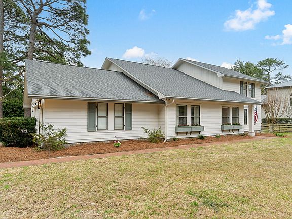 4th image of 1642 Oakmont Cir