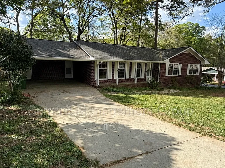 200 Indian Creek Dr — Photo 32