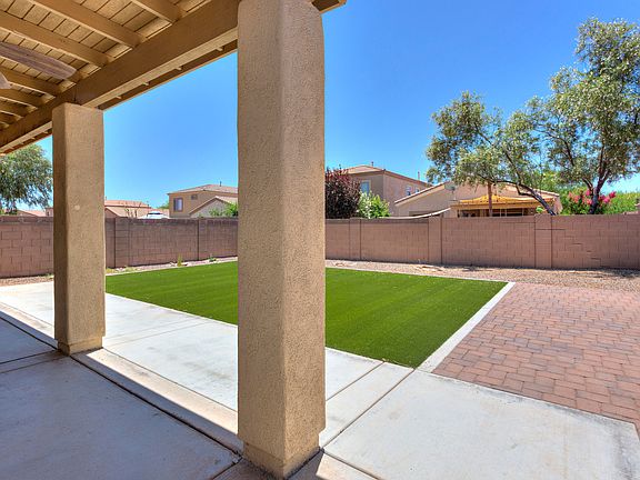 3rd image of 412 E Placita Costana