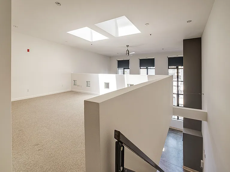 1233 Howard St #3C — Photo 18