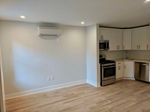 2nd image of 452 Van Buren St #1