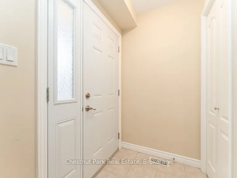 37 Silver St #16 — Photo 2