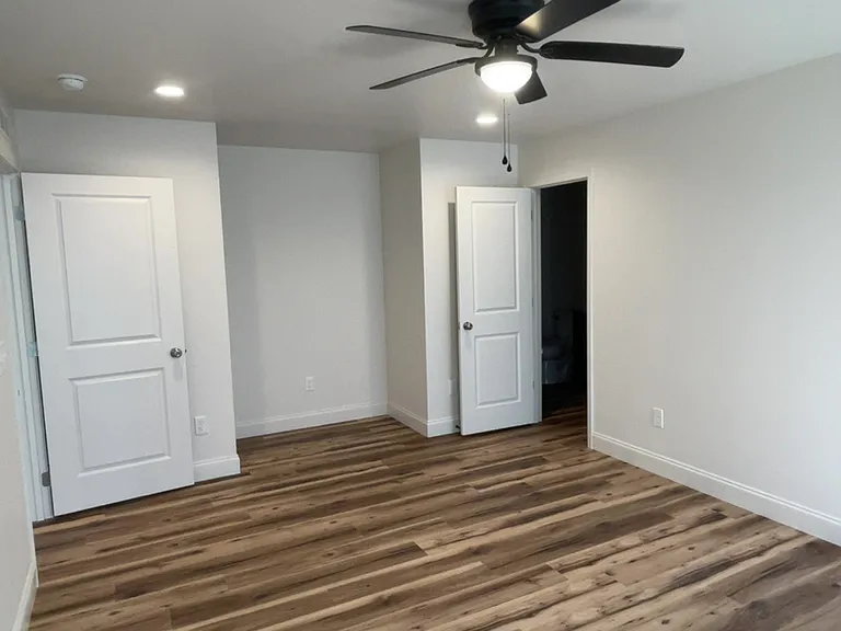 144 Hillridge Ct — Photo 5