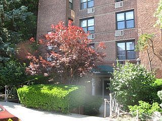 1st image of 6515 38th Ave APT 3Y