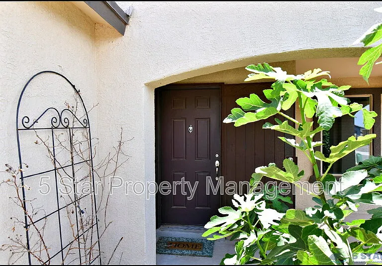 916 Villa Seca Dr — Photo 5