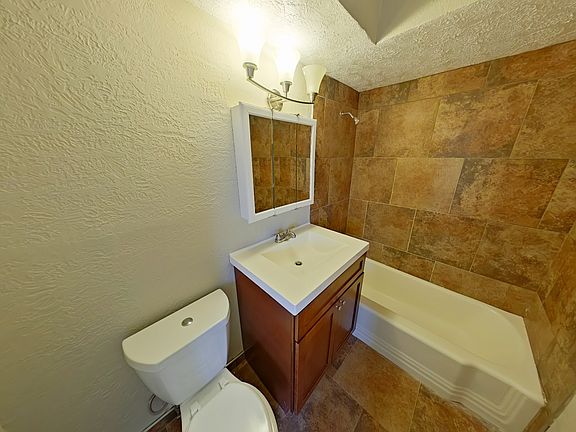 4th image of 127-8690 Broadview Rd #127