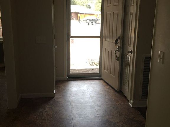 2nd image of 590 Cross Creek Dr