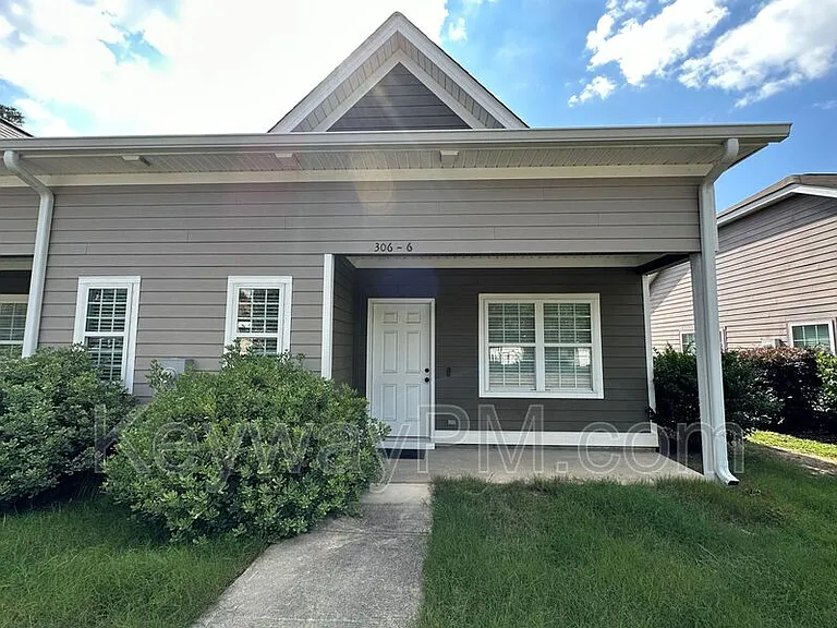 306 Alta Vista Ave #6 — Photo 1
