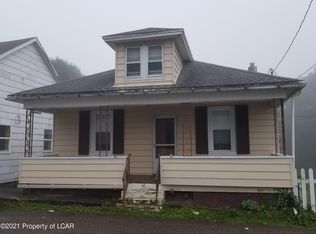46 Penrose St, Beaver Meadows, PA 18216