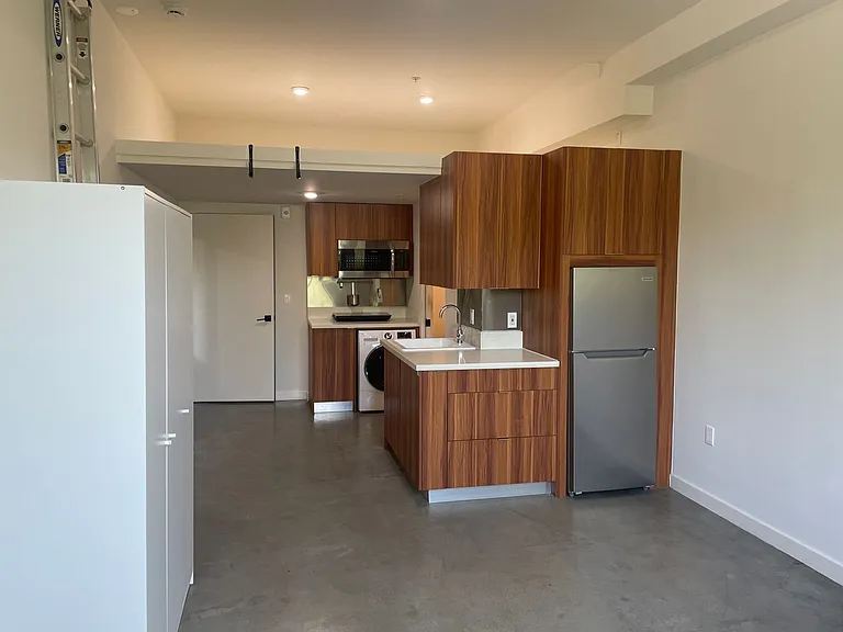 Arroyo LA Designer Studio Community Living — Photo 33