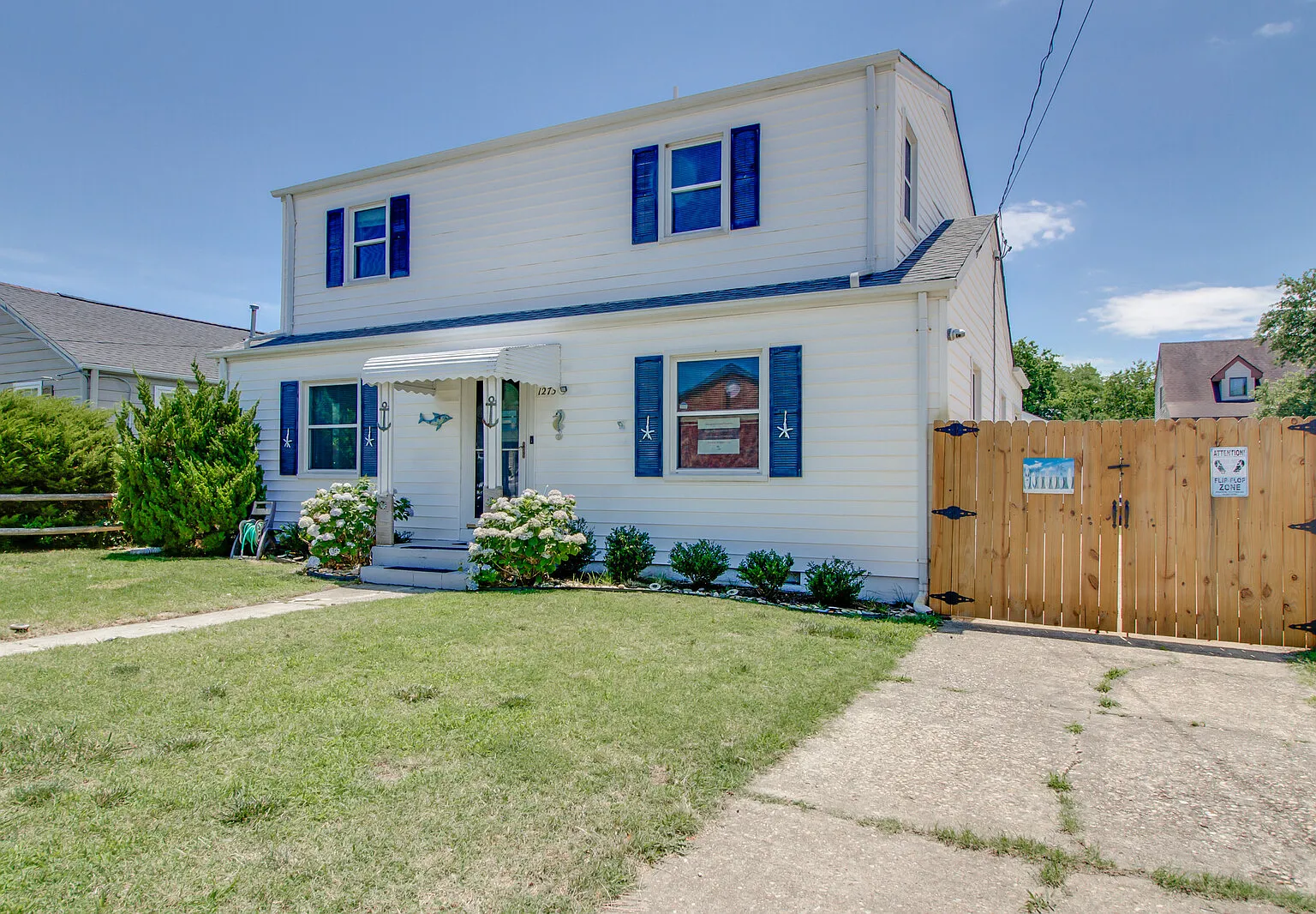 4 bed, 1939 sqft, $3,275 — Photo 1