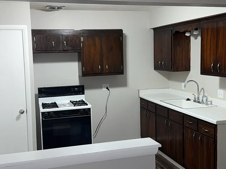 830 E Milwaukee St #2 — Photo 8