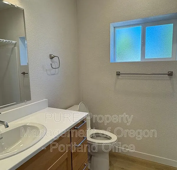 5684 N Harvard St — Photo 6