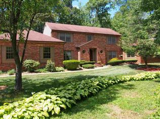 618 Oaktree Ct, Fort Wayne, IN 46845